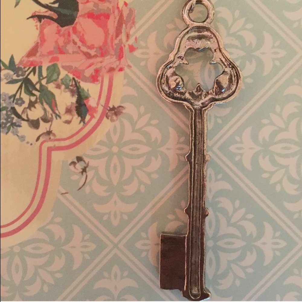 Key Shaped Silver Color & Rhinestone Charm - Picture 2 of 2